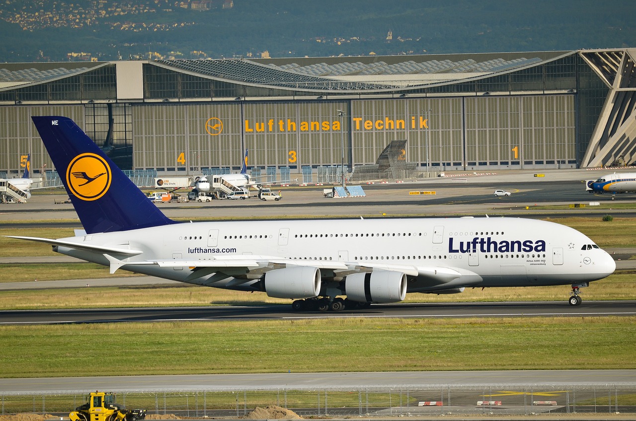 探索未来航空旅行，最新机票助你启程